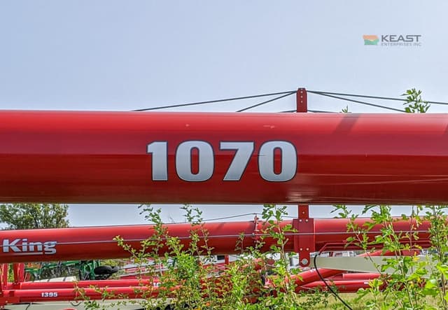 Image of Farm King 1070 equipment image 4