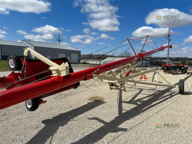 Image of Farm King 1070 equipment image 4