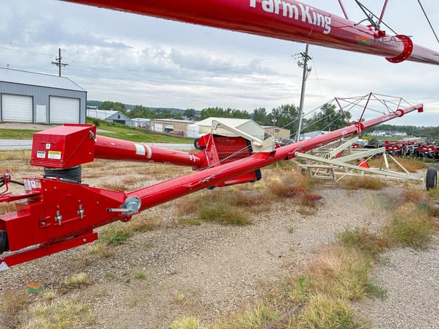 Image of Farm King 1070 equipment image 2