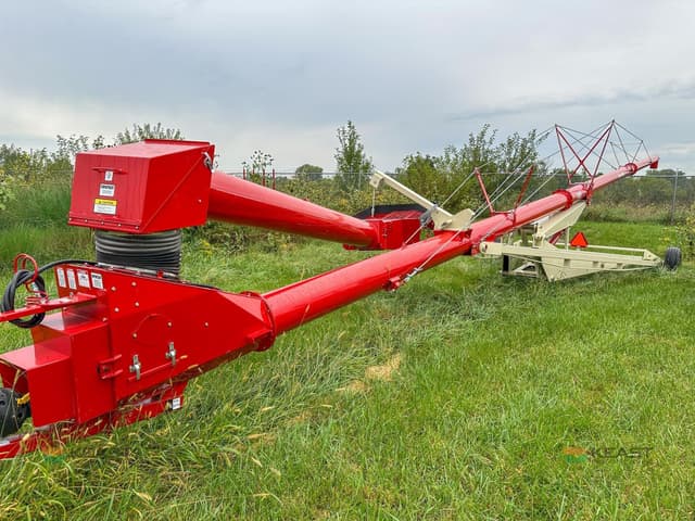 Image of Farm King 1385 equipment image 4