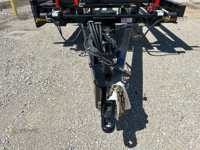 Image of Farm King 2400 equipment image 2