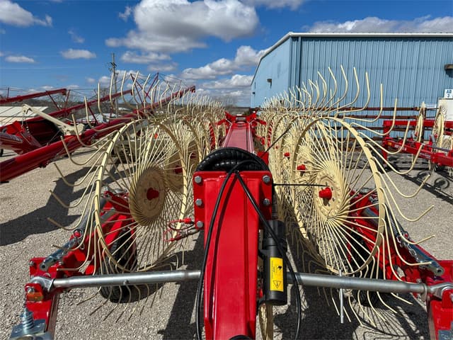 Image of Farm King RE14 equipment image 2