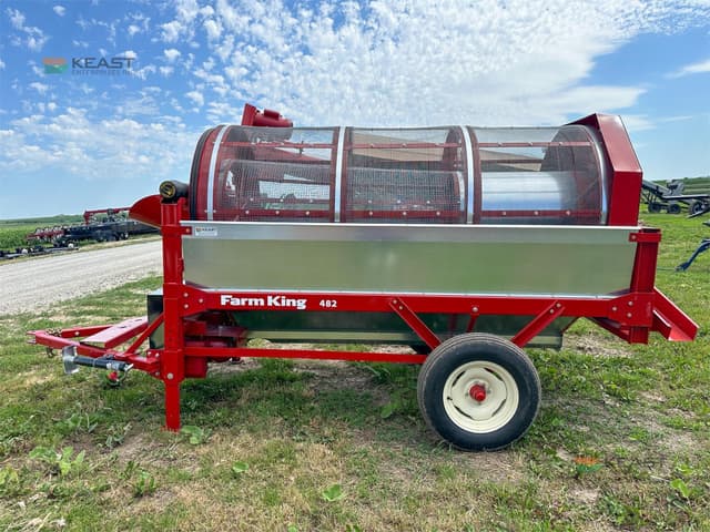 Image of Farm King Y482 equipment image 1