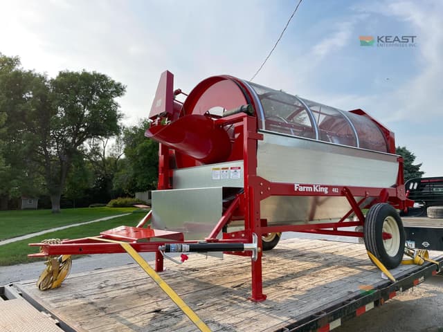 Image of Farm King Y482 equipment image 4