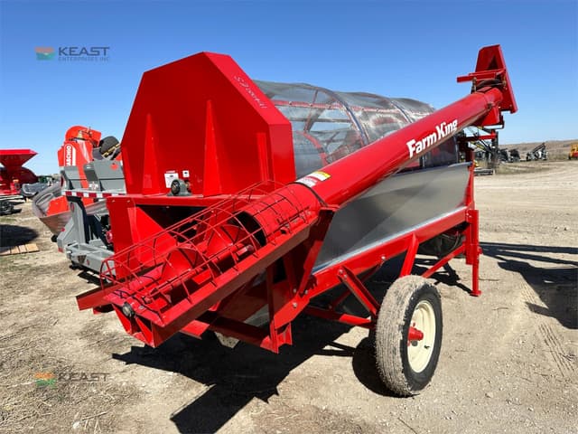 Image of Farm King Y482 equipment image 4
