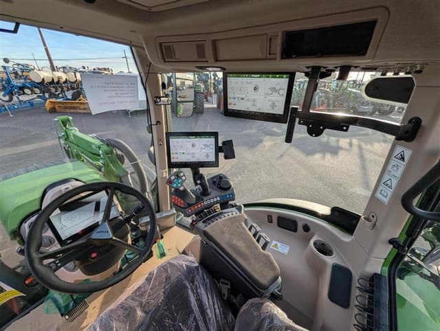 Image of Fendt 516 Vario equipment image 2