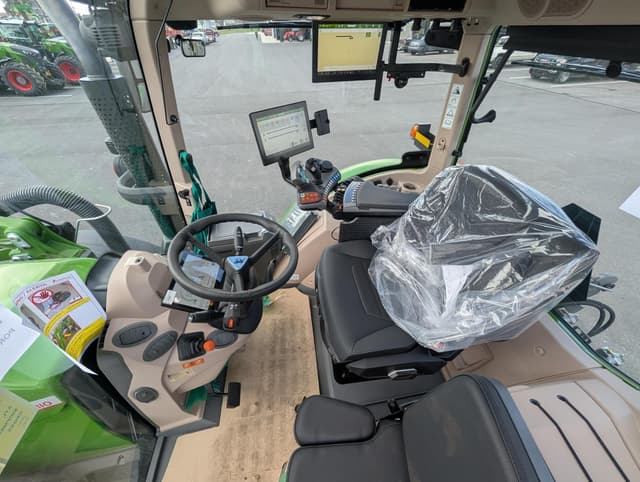 Image of Fendt 620 Vario equipment image 3