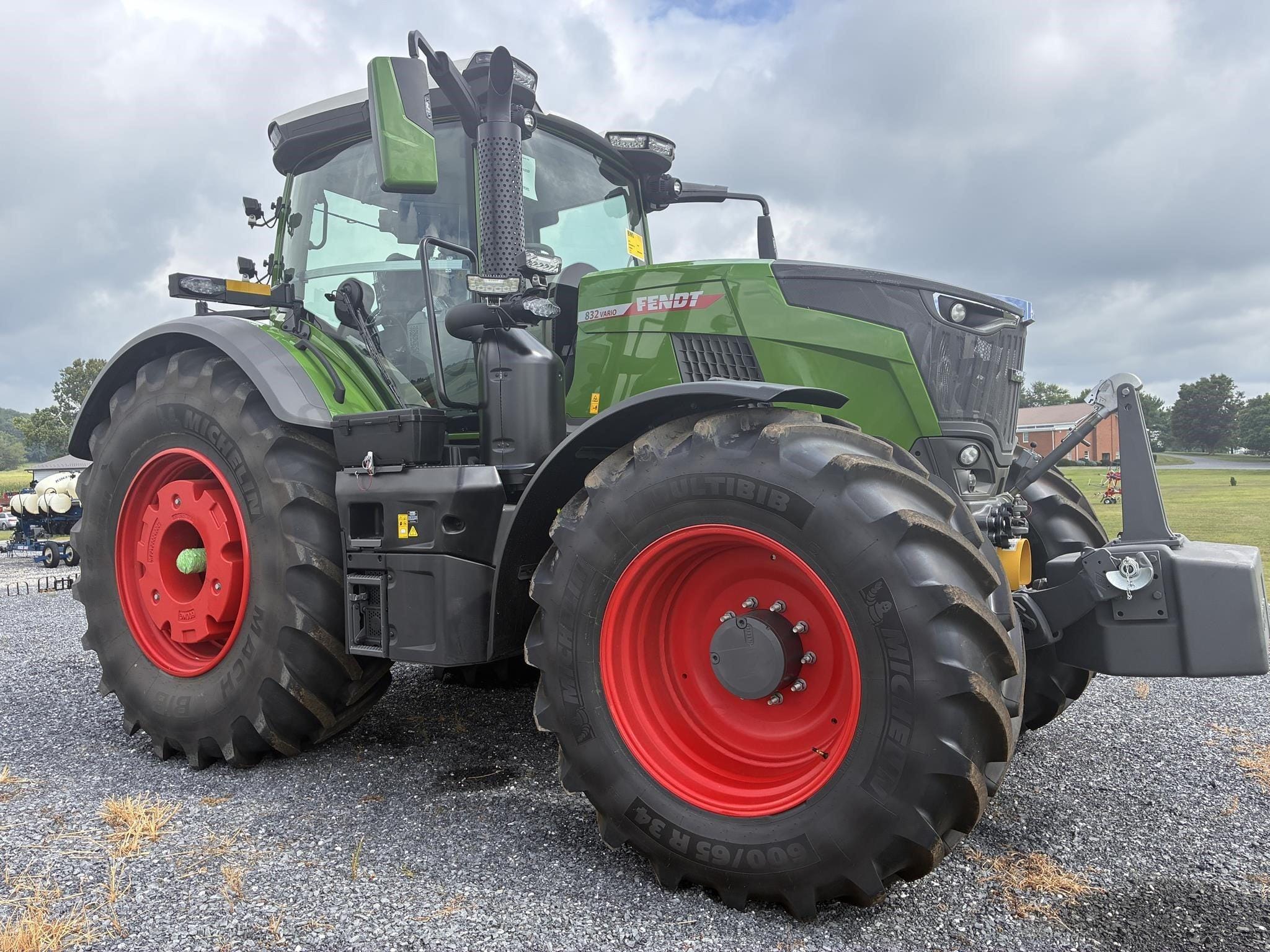 2026 Fendt 832 Vario Equipment Image0