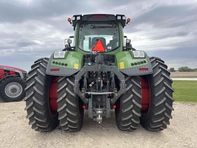 Image of Fendt 933 Vario equipment image 3