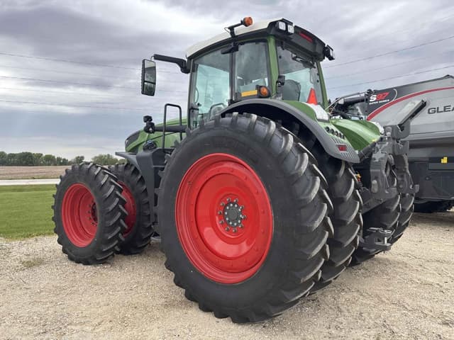 Image of Fendt 933 Vario equipment image 4