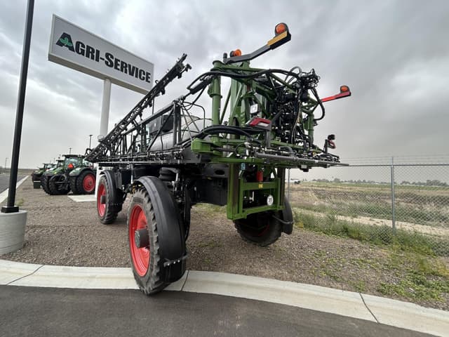 Image of Fendt RoGator 934 equipment image 4