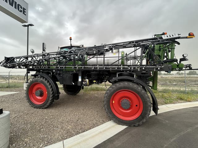 Image of Fendt RoGator 934 equipment image 3