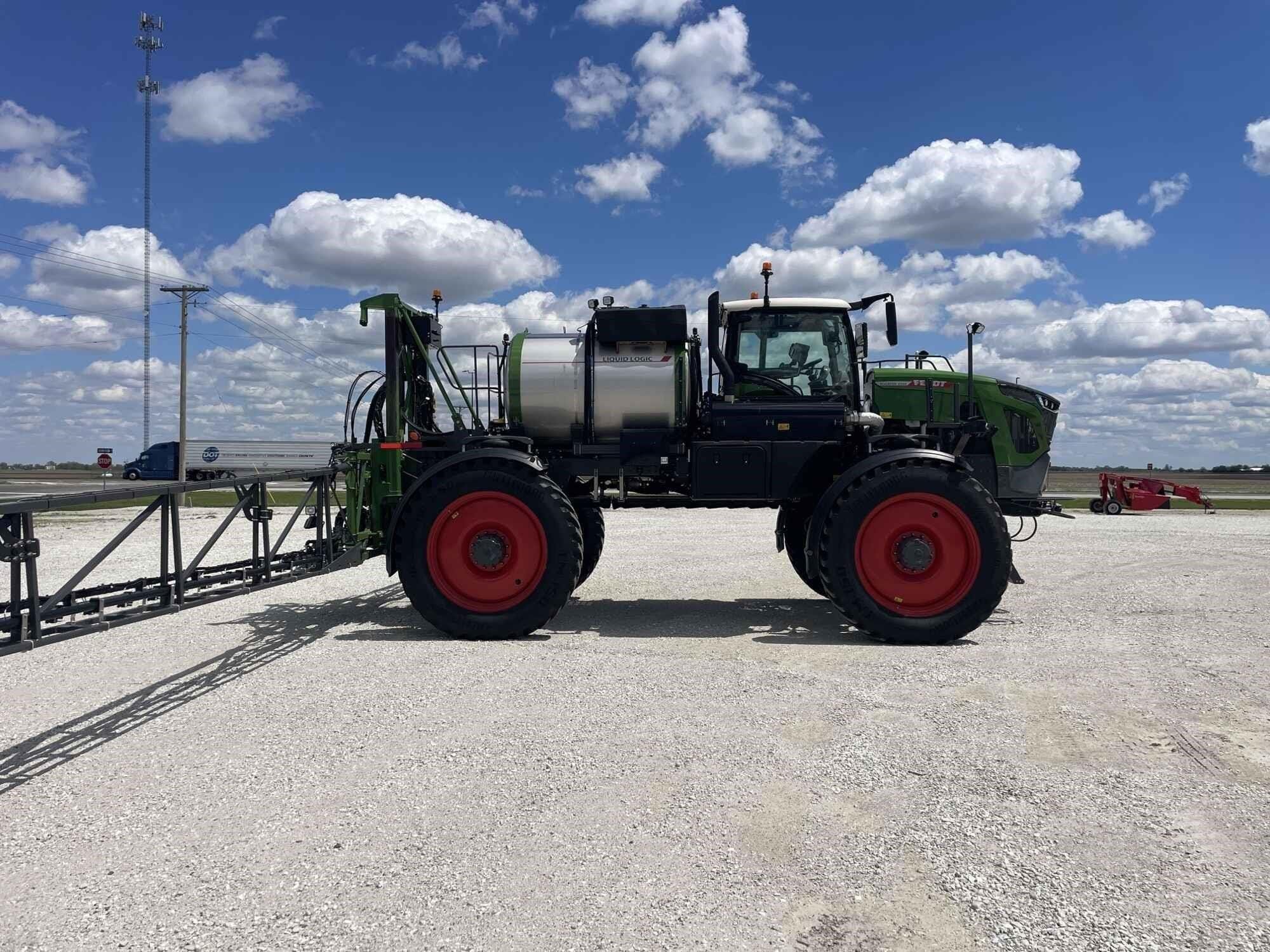 2026 Fendt RoGator 934H Equipment Image0