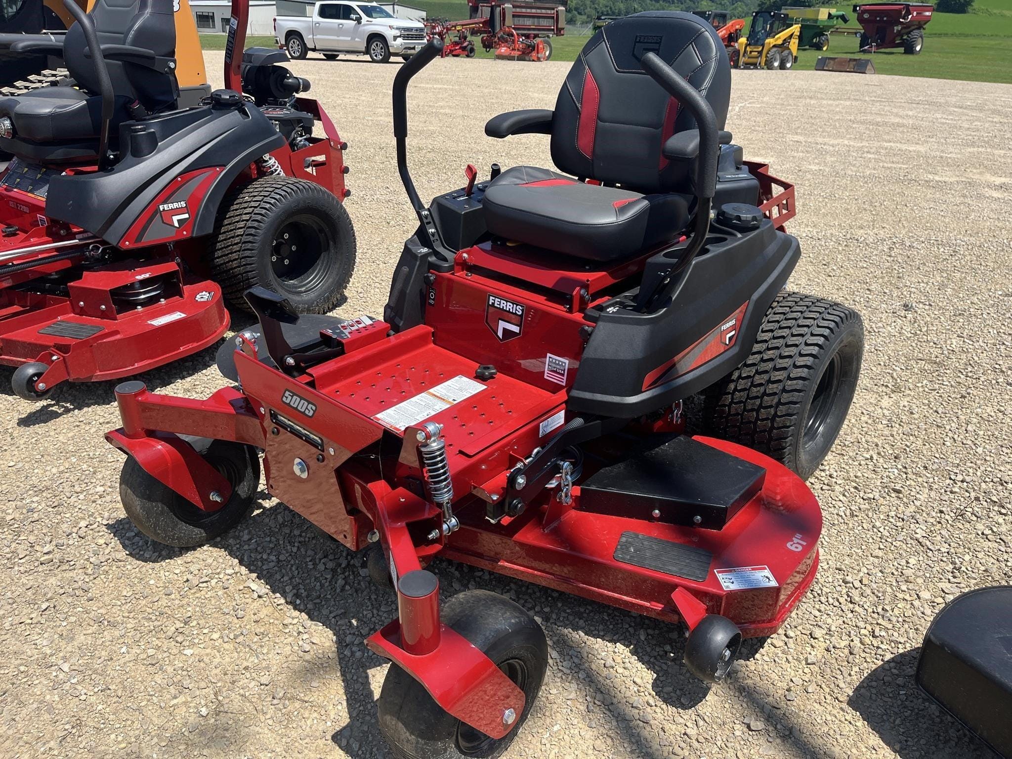 2026 Ferris 500S Equipment Image0