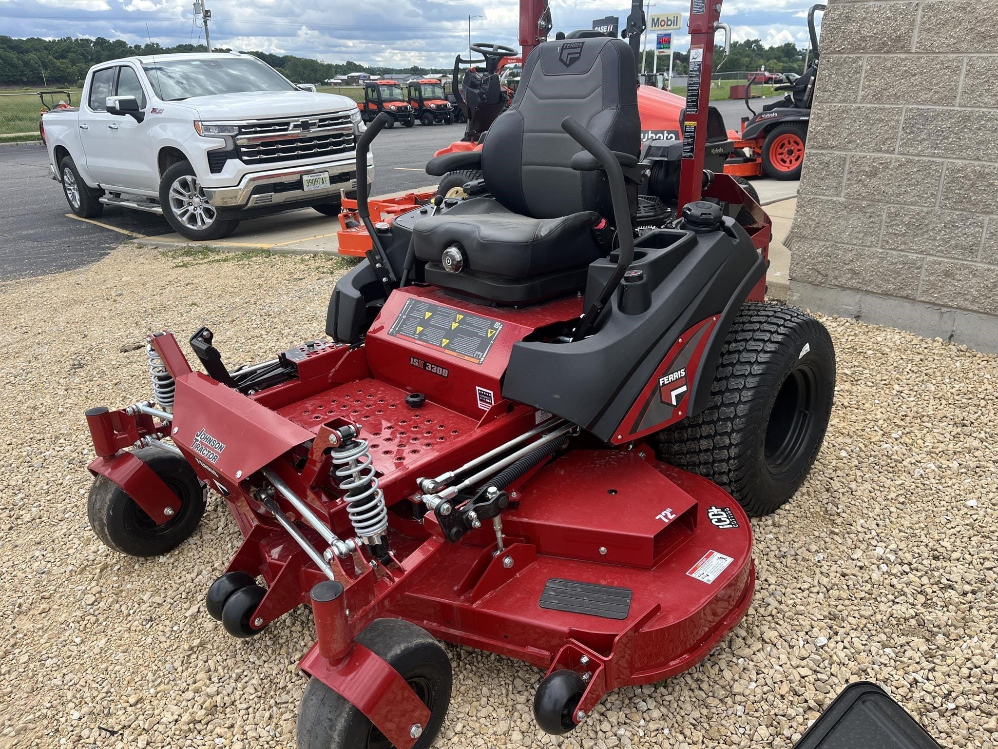 2026 Ferris ISX3300 Equipment Image0