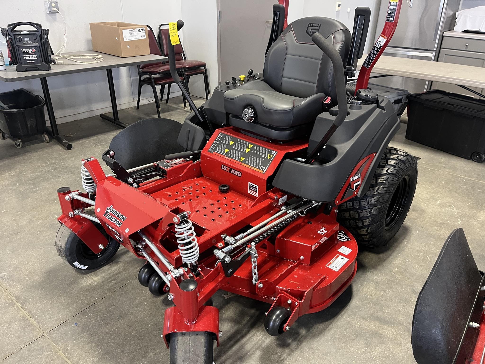 2026 Ferris ISX800 Equipment Image0