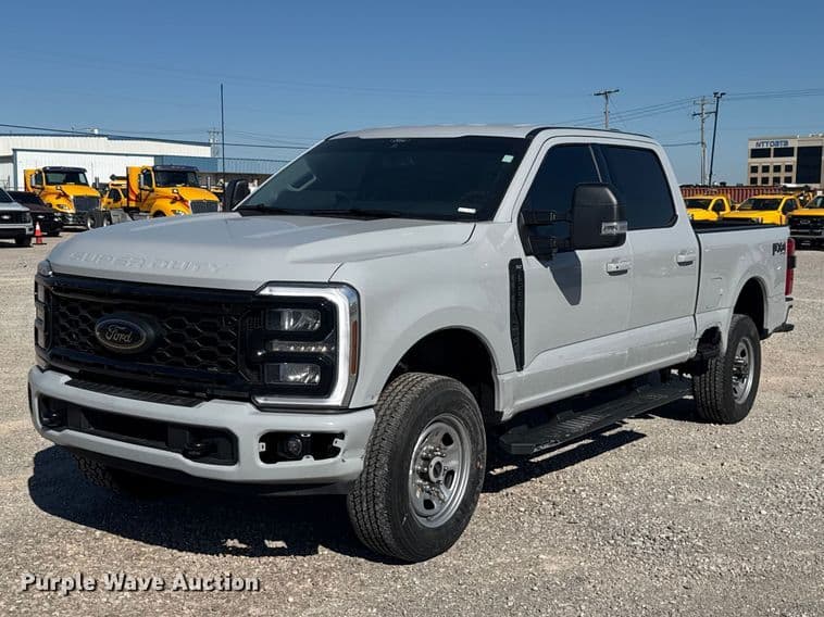 Image of Ford F-250 Primary image
