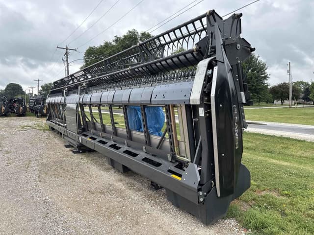Image of Gleaner 9340 equipment image 4