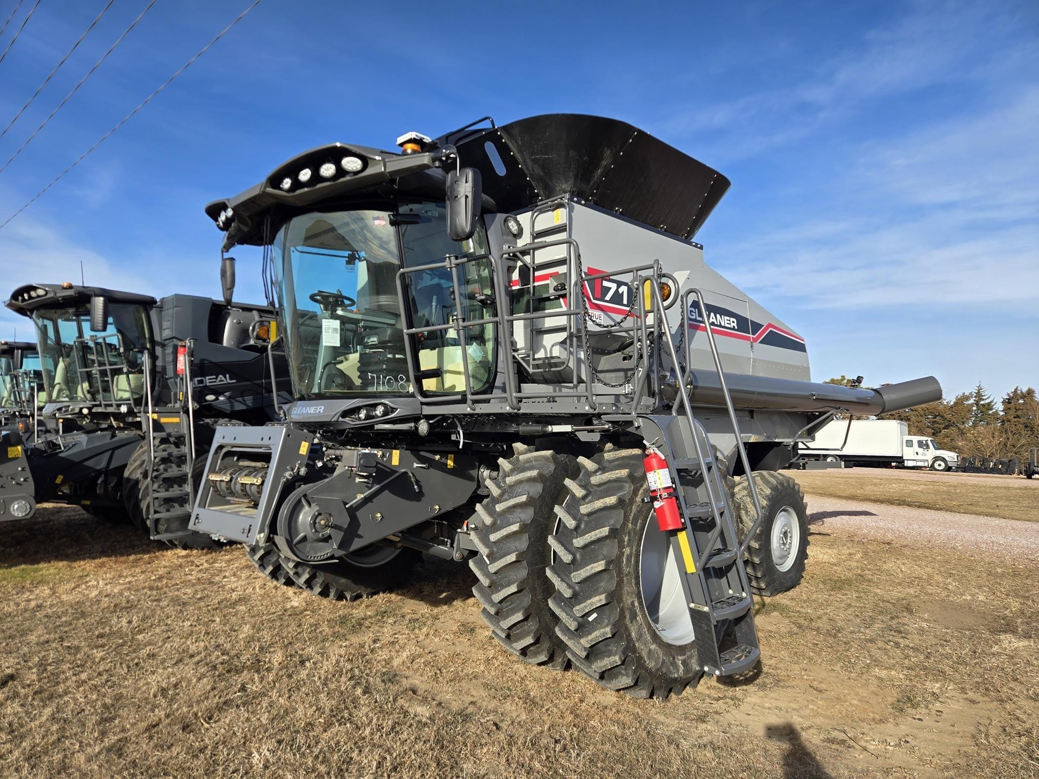 2026 Gleaner T71 Equipment Image0
