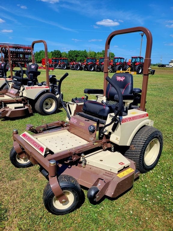 2026 Grasshopper 200V Equipment Image0