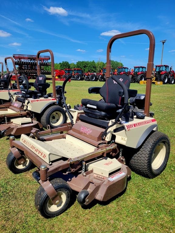 2026 Grasshopper 300V Equipment Image0
