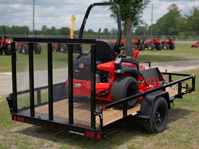 Image of Gravely Pro-Turn 360 equipment image 3