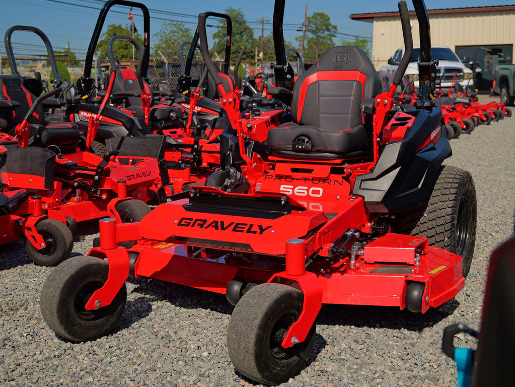 2026 Gravely Pro-Turn 560 Equipment Image0