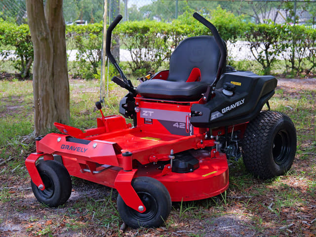 Image of Gravely ZT42 equipment image 1