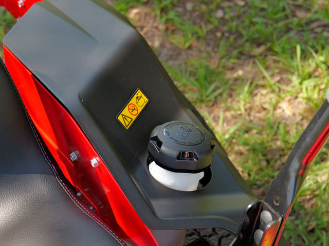 Image of Gravely ZT42 equipment image 4