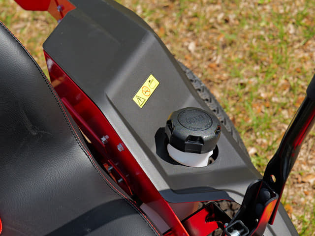 Image of Gravely ZT42 equipment image 3
