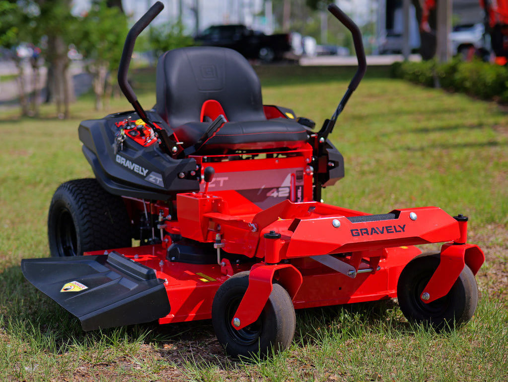 2026 Gravely ZT42 Equipment Image0