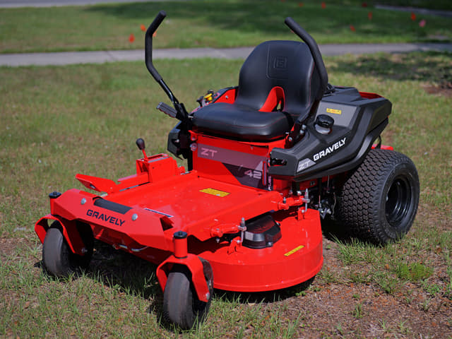 Image of Gravely ZT42 equipment image 1