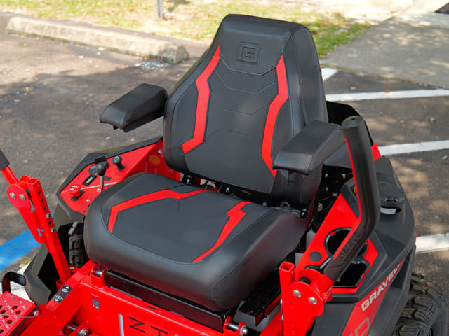 Image of Gravely ZT HD equipment image 4