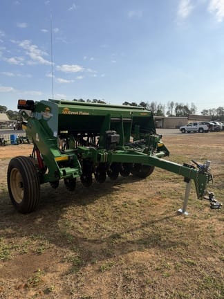 2026 Great Plains 1006NT Equipment Image0