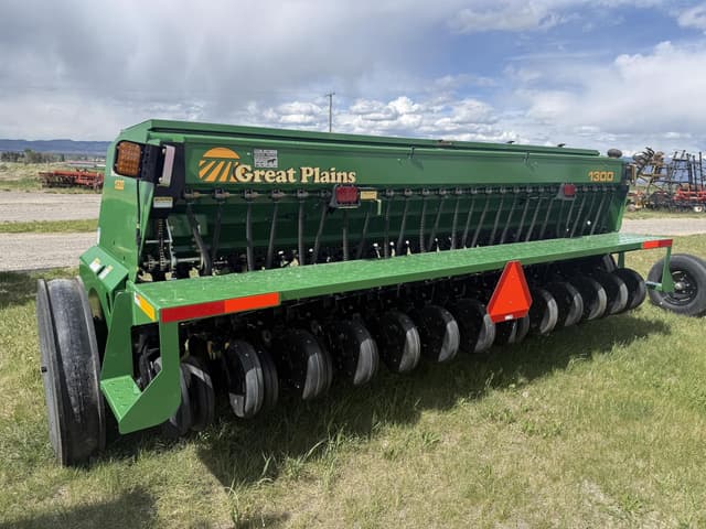 Image of Great Plains 1300 equipment image 4