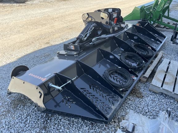 Image of Grouser AG240 equipment image 2