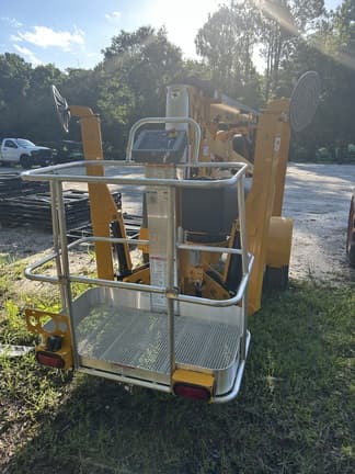 Image of Haulotte 4527A equipment image 3