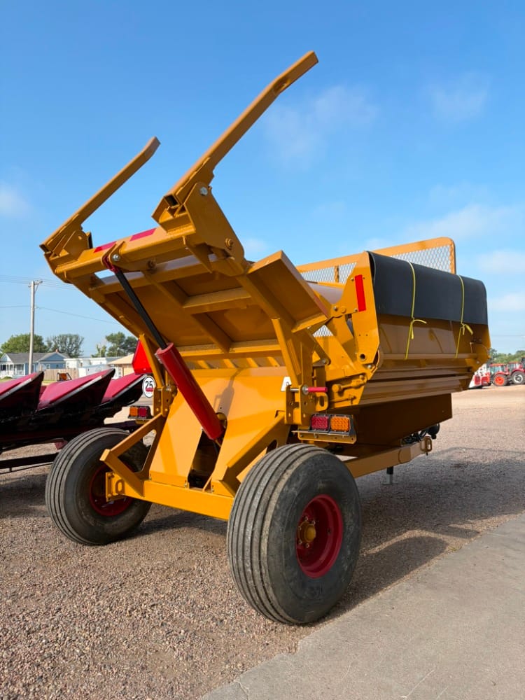 Haybuster 2660 Equipment Image0