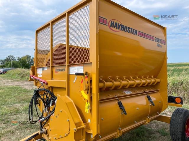 Image of Haybuster 2665 equipment image 2