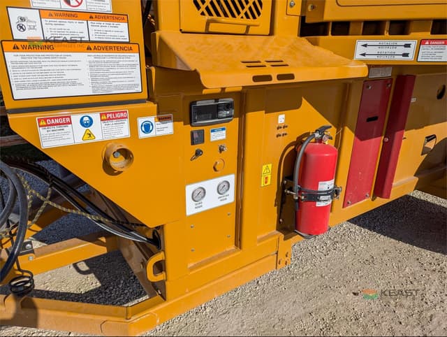 Image of Haybuster H-1135 equipment image 2