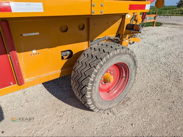 Image of Haybuster H-1135 equipment image 4