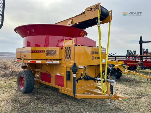 Image of Haybuster H-1135 equipment image 2