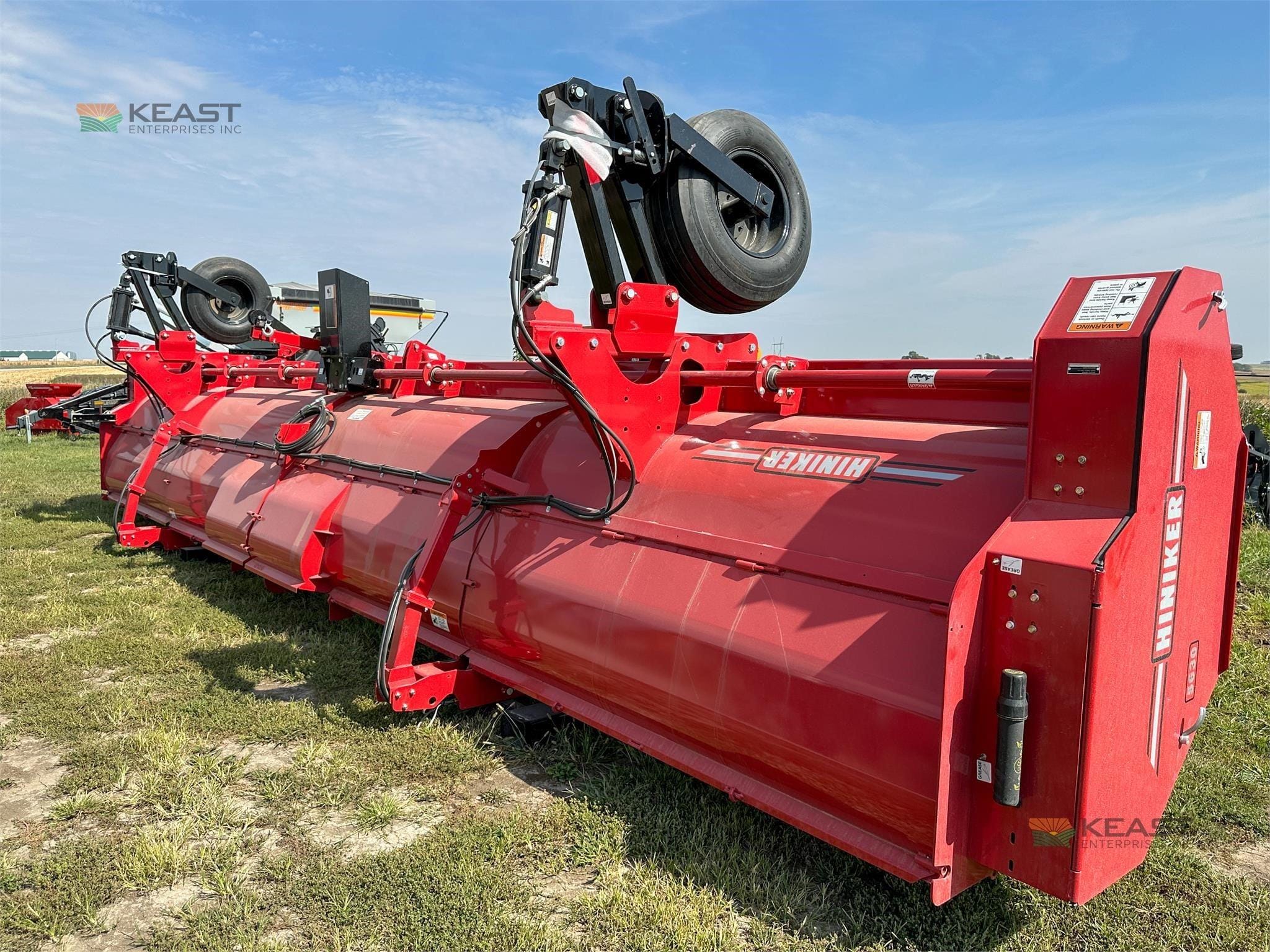 2026 Hiniker 5630 Equipment Image0