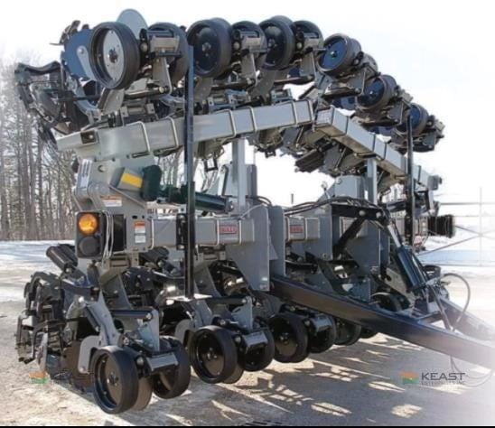 2026 Hiniker 6000 Equipment Image0