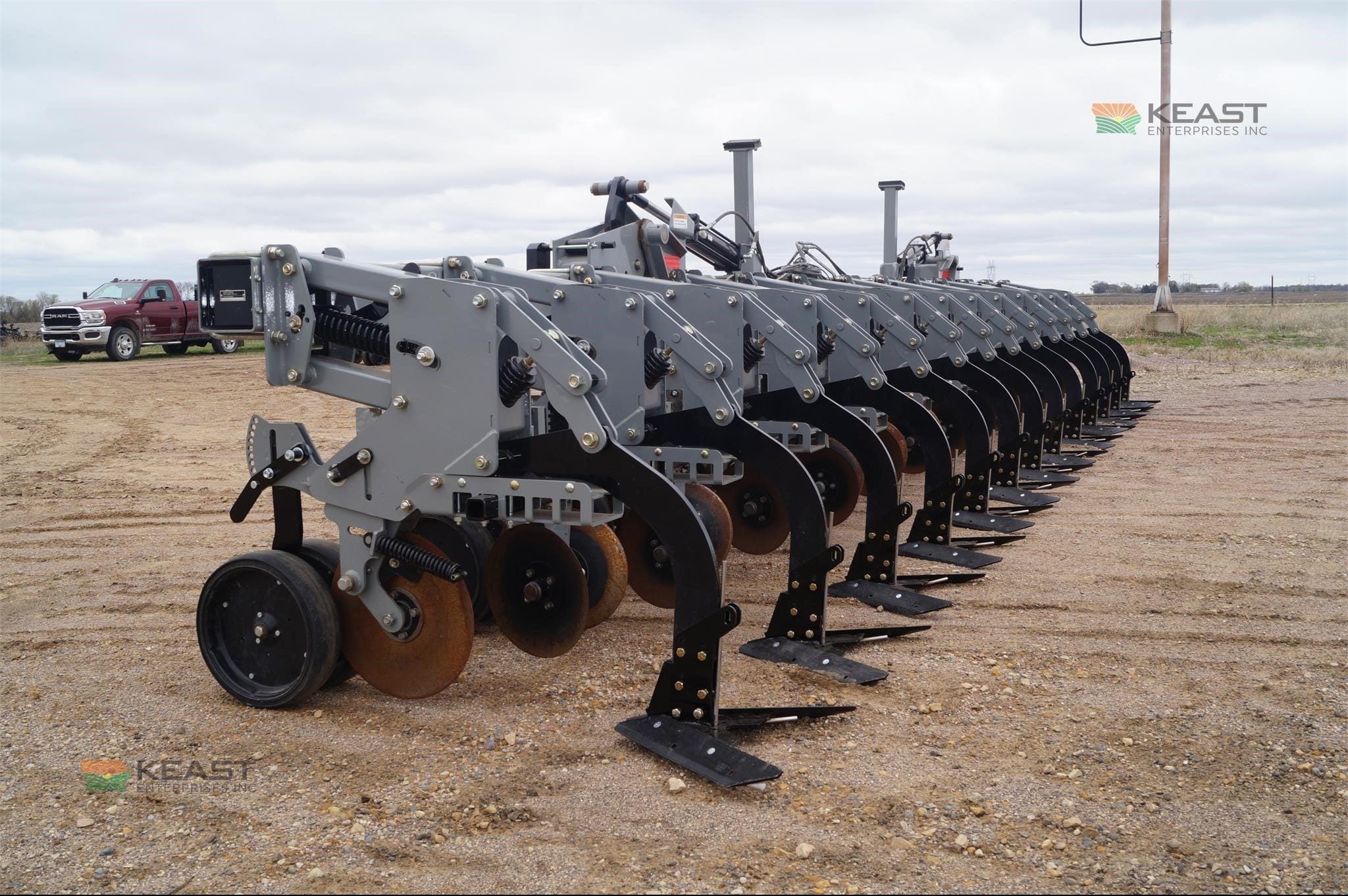 2026 Hiniker 6500 Equipment Image0