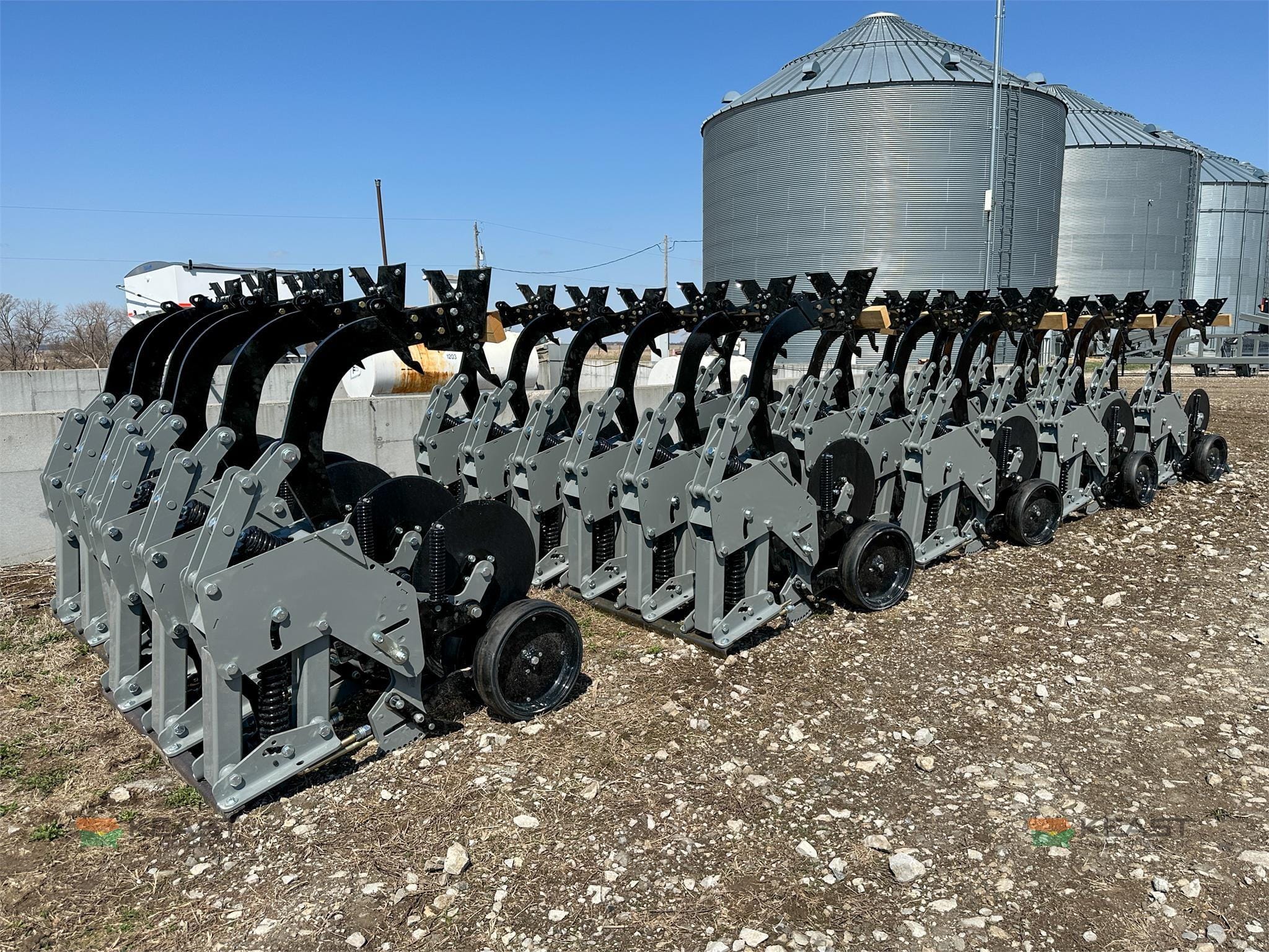 2026 Hiniker 6500 Equipment Image0