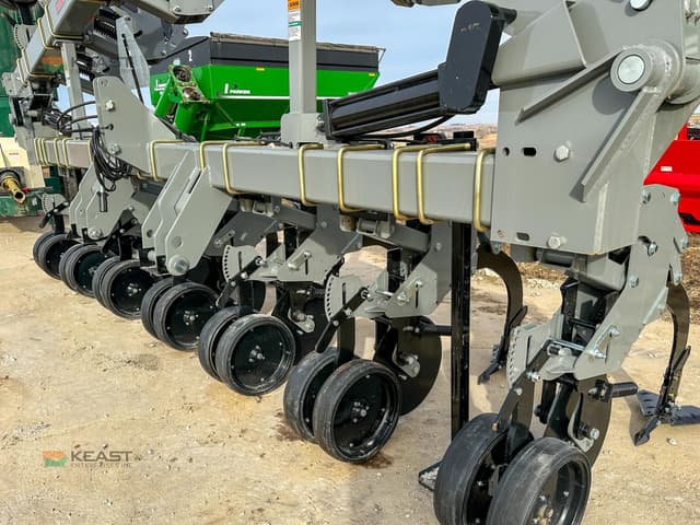 Image of Hiniker 6500 equipment image 2