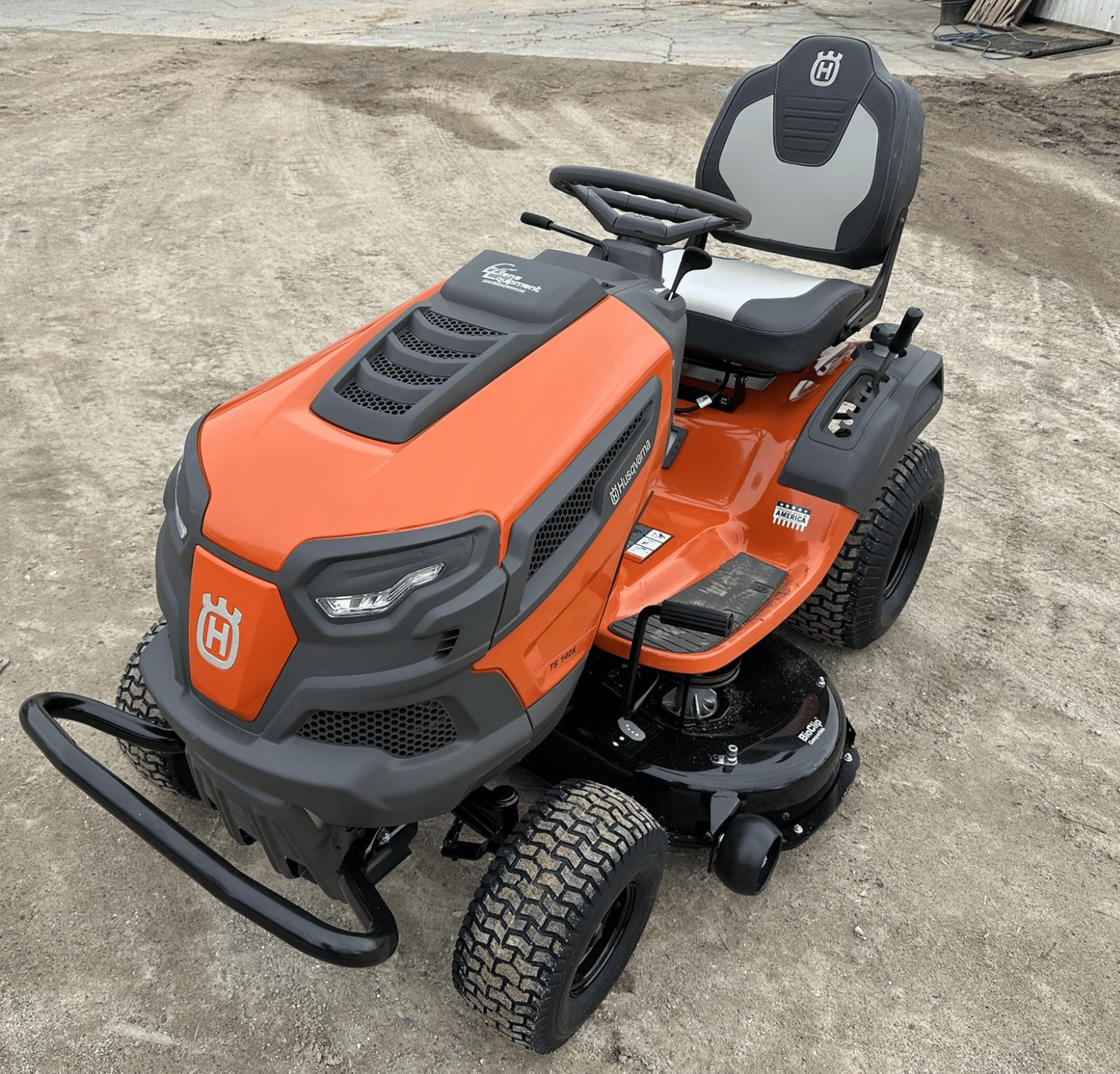 2026 Husqvarna TS140X Equipment Image0