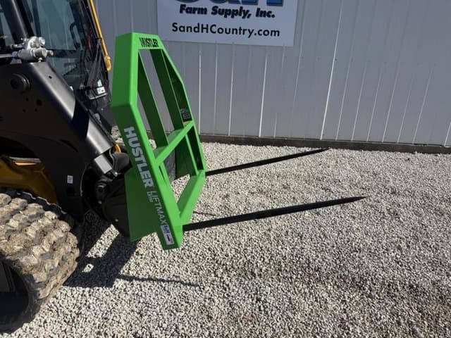 Image of Hustler LiftMax LE110 equipment image 4