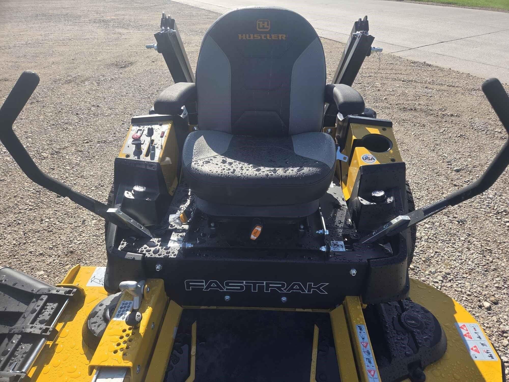 2026 Hustler FasTrak Equipment Image0